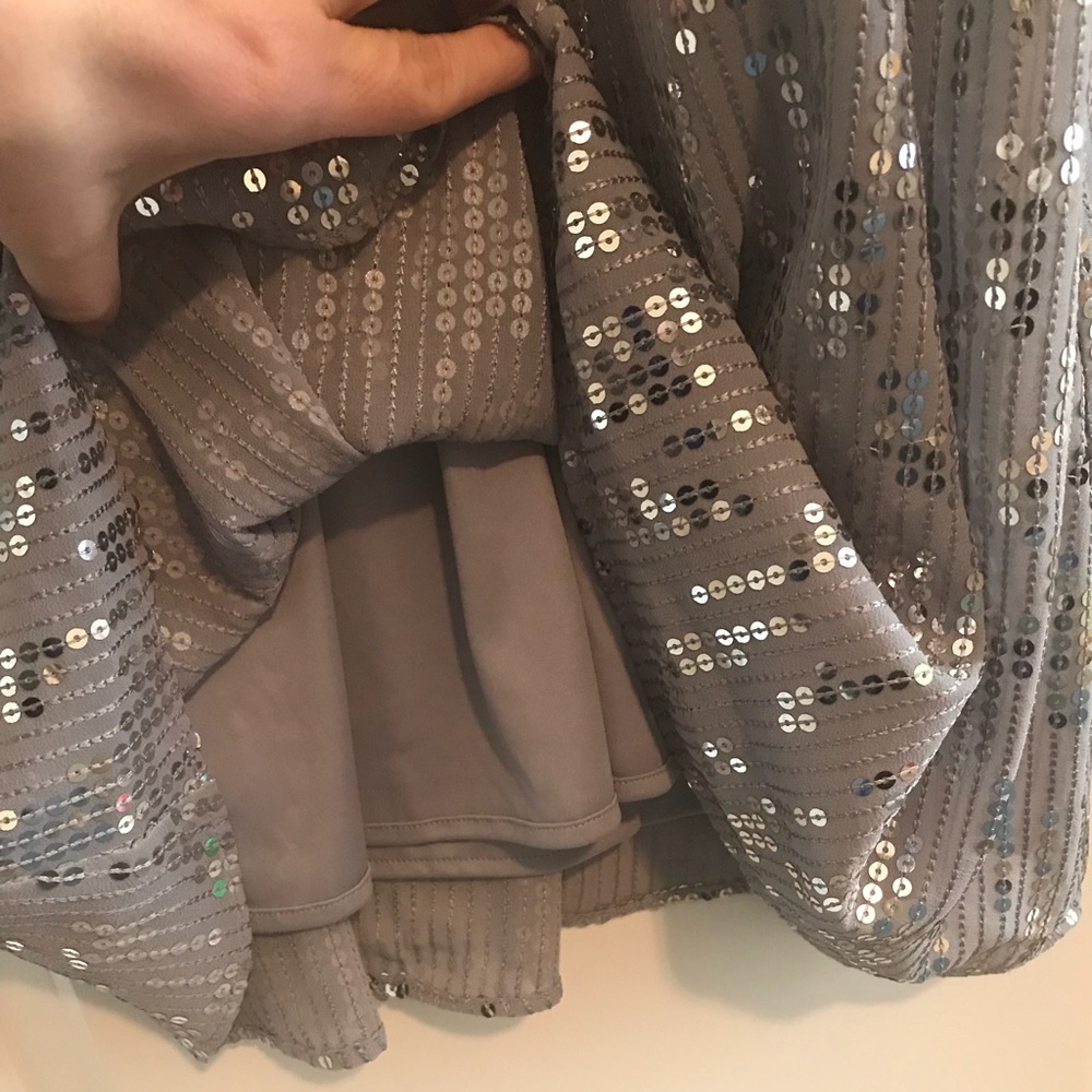 Express NWT Size S Silver Sequin Sleeveless Dress - Picture 8 of 8